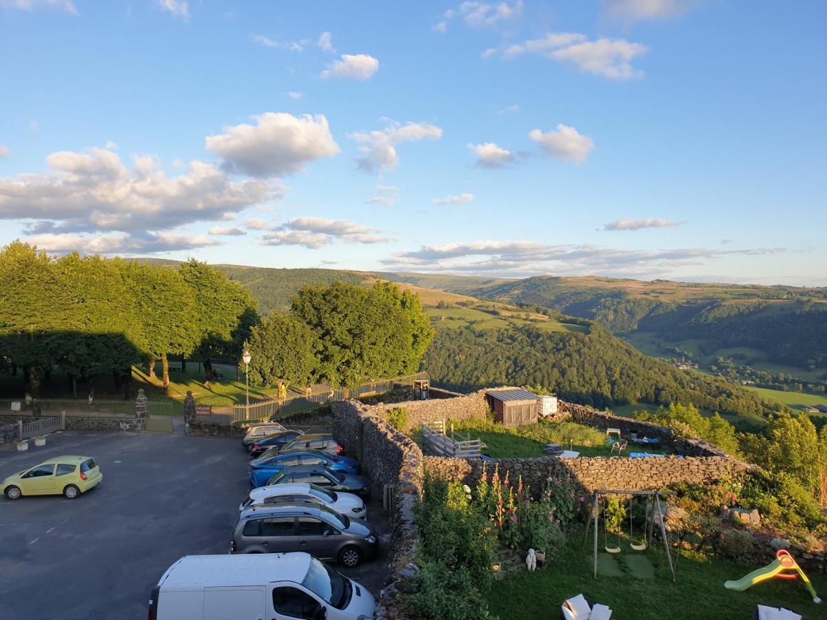 Logis Hotel Restaurant & Spa Les Remparts サレ エクステリア 写真