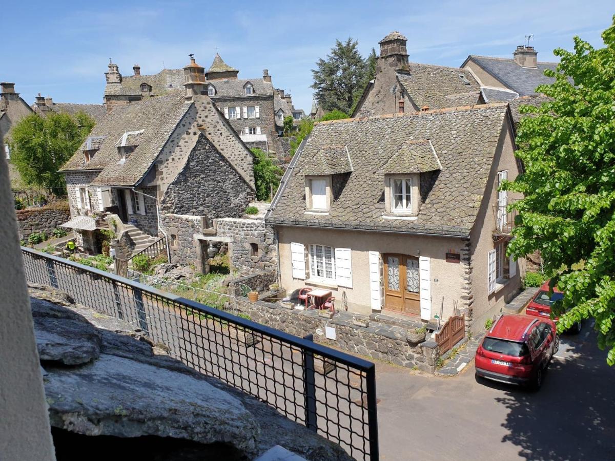 Logis Hotel Restaurant & Spa Les Remparts サレ エクステリア 写真