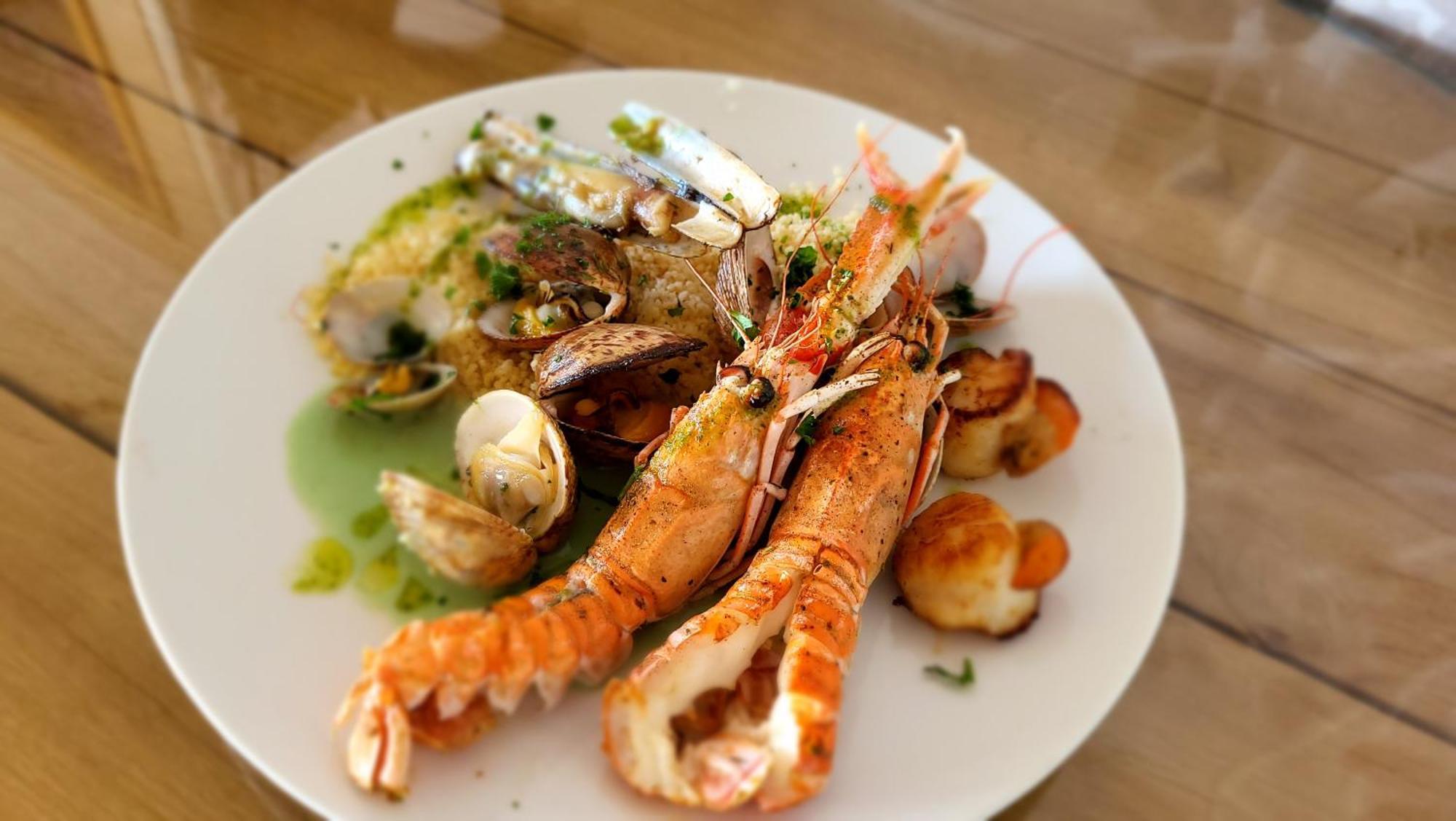 Logis Hotel Restaurant & Spa Les Remparts サレ エクステリア 写真